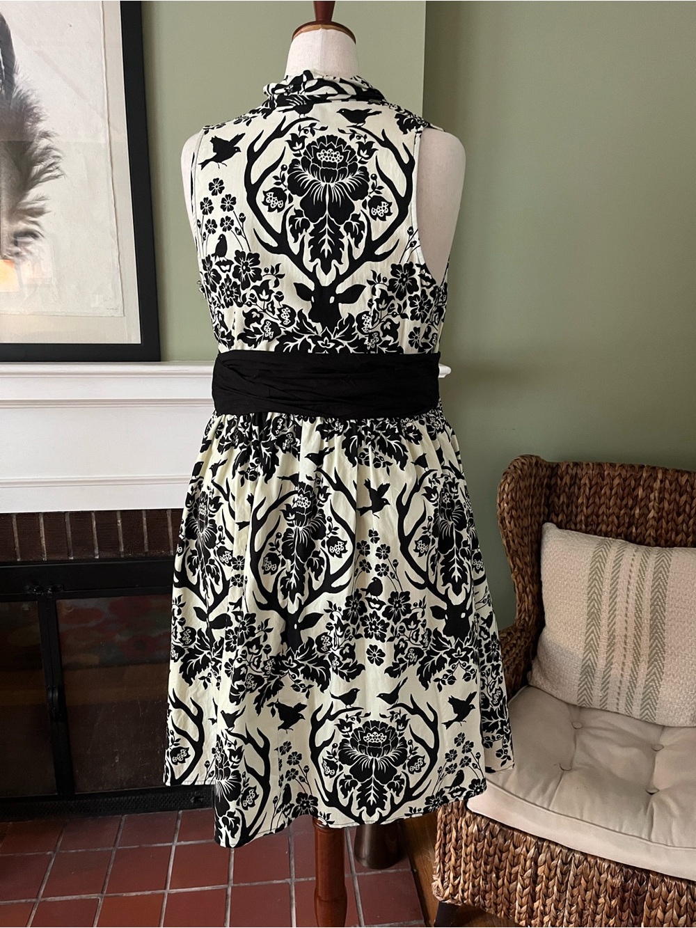 Folter Woodland Damask Dress | Stag & Bird Print | 100% Cotton | 2X - Picture 6 of 11